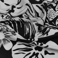 Трикотажная ткань черная принт белые цветы