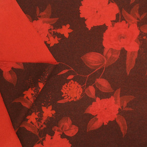 Трикотажная ткань бордовая цветочный принт