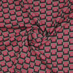 Трикотажная ткань жаккардовая красная принт сетка