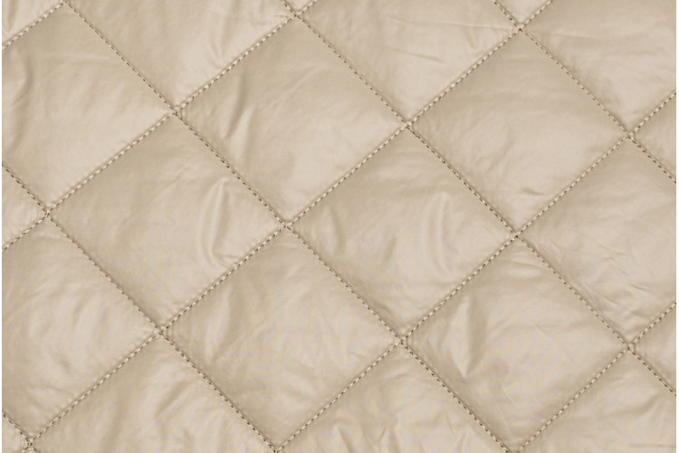 Стеганная ткань — особенности, виды и применение для пошива одежды