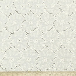 Вышивка на хлопке