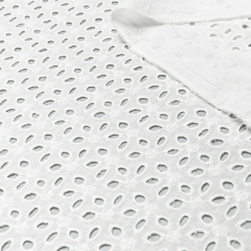 Вышивка на хлопке