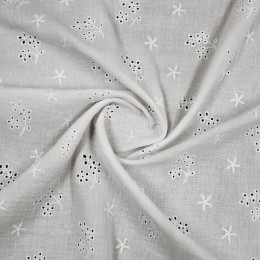 Вышитая ткань