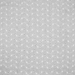 Вышитая ткань