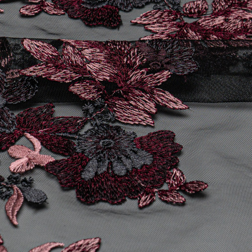 ВЫШИВКА НА СЕТКЕ