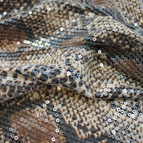 Трикотаж с пайетками