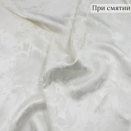Атласная ткань молочного цвета